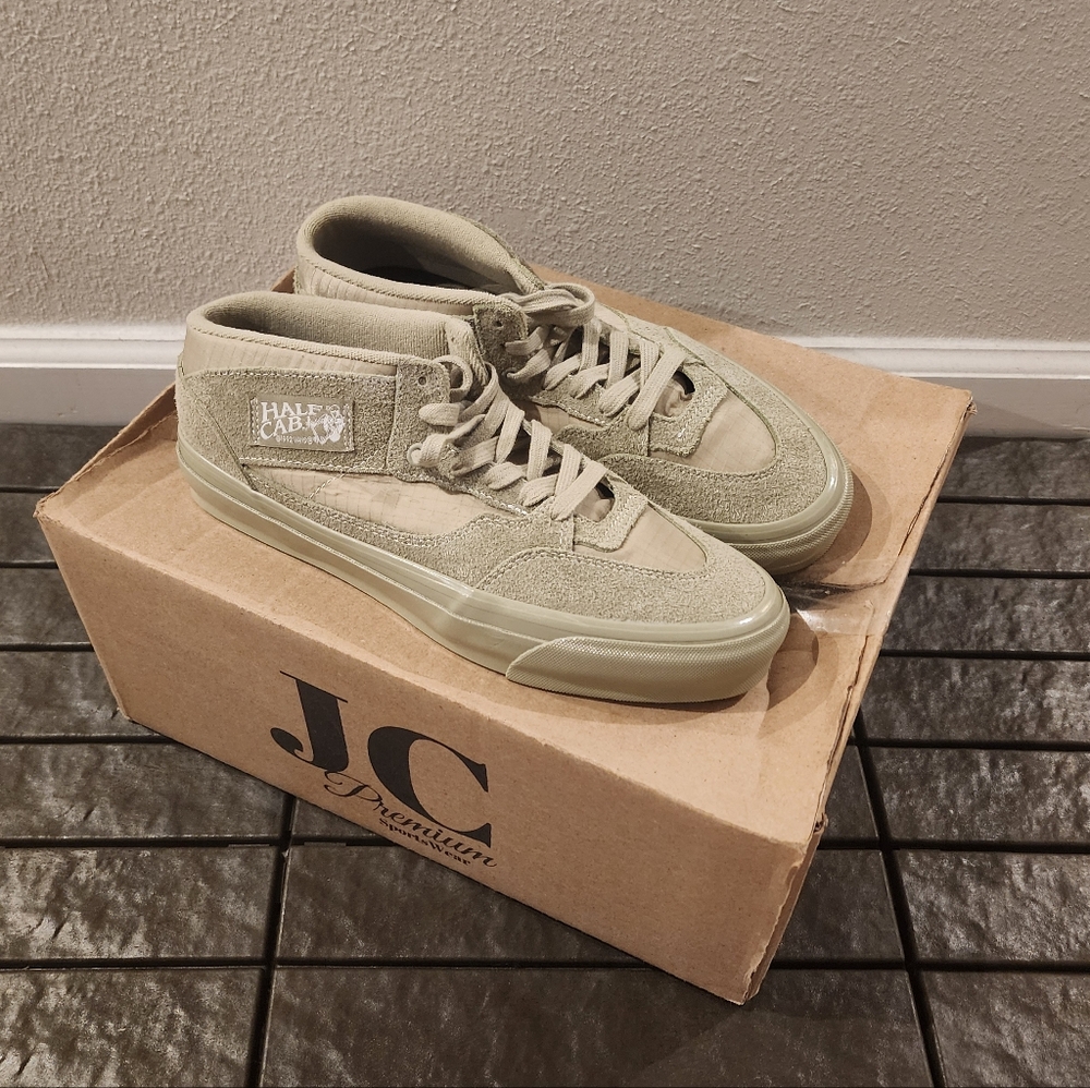 Men's Vans Premium Half Cab 33 'Hairy Suede Pack - Elm Tan' - Picture 11 of 16